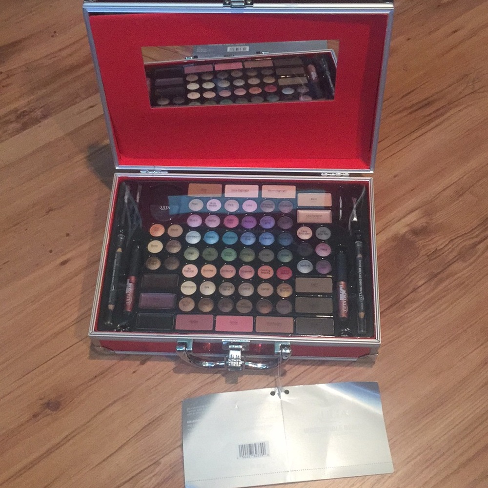 BRAND NEW Ulta Beauty Makeup Kit